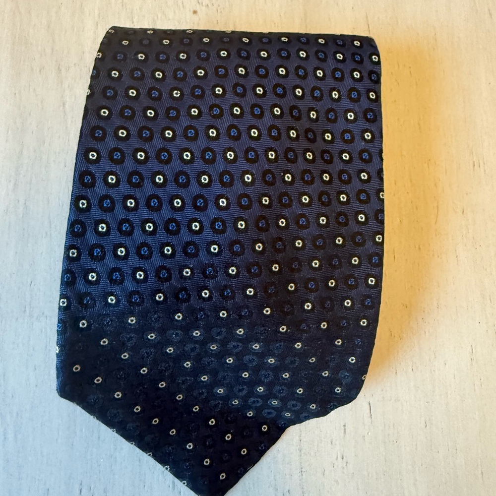 Vintage Hugo Boss Navy and Gold Patterned Tie